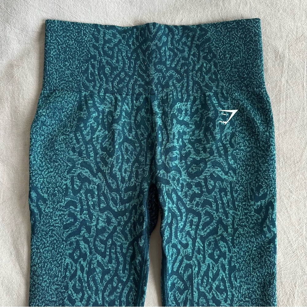 Adapt Animal Seamless